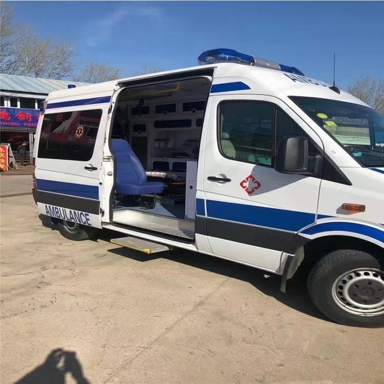 蓝山私人长途救护车出租转院回家